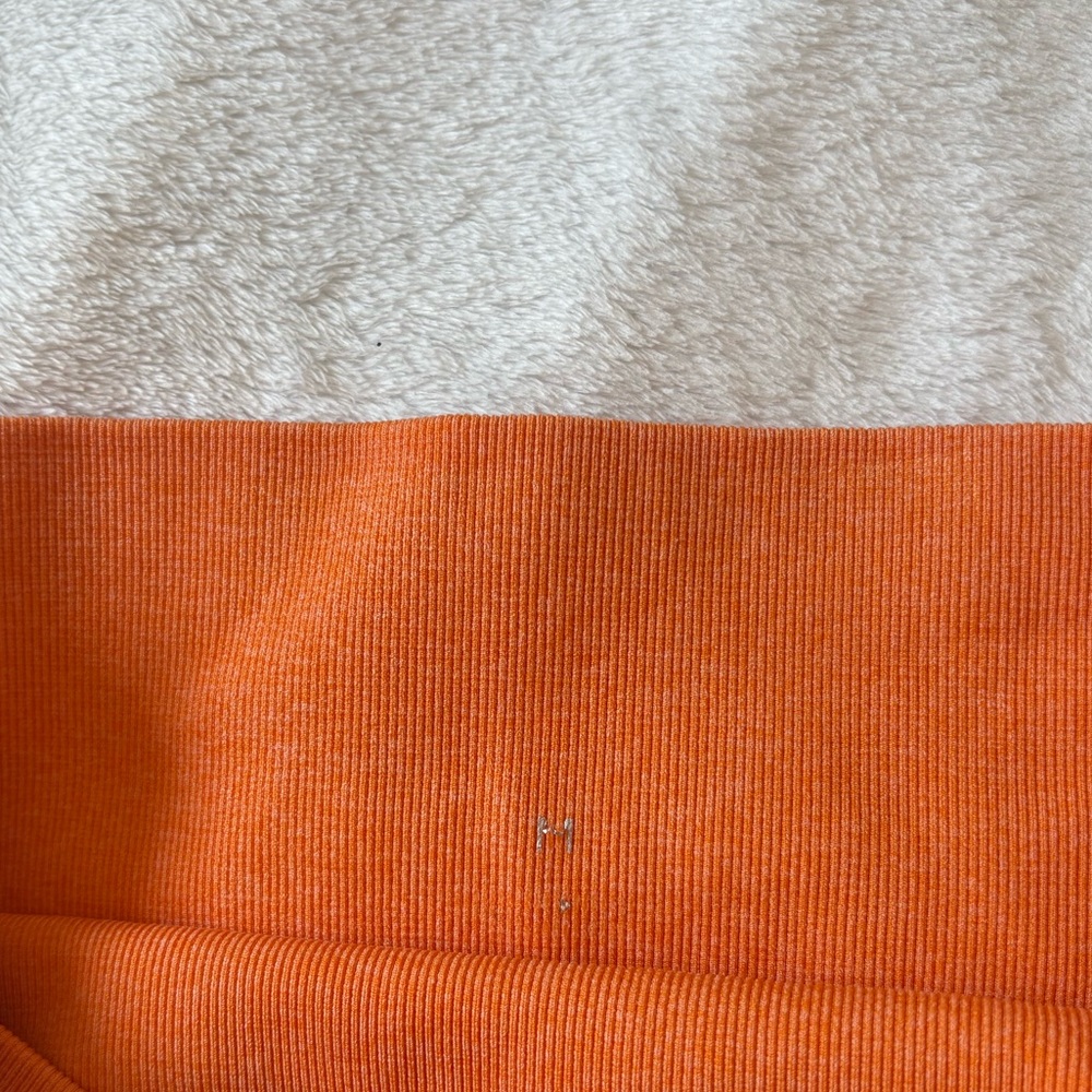 NVGTN  RARE ‘Sunset Orange’ Contour Seamless Leggings~ Medium - Picture 8 of 9